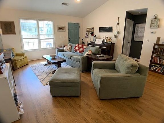 4th image of 188 Cedar Springs Ln