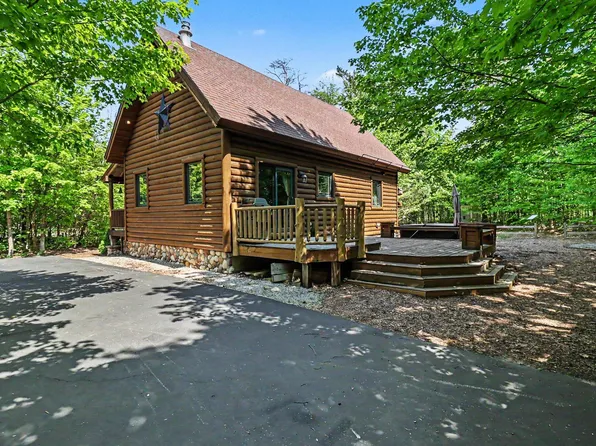 15163 Winding Creek Dr, Bear Lake, MI 49614