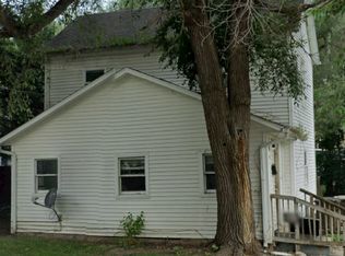 426 W Clark St, Freeport, IL 61032