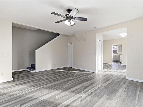 4th image of 1026 W Division Street