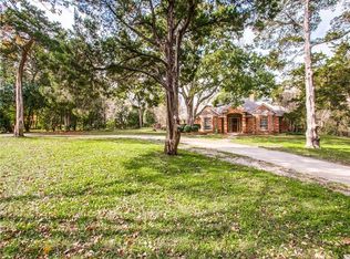 1501 N Joe Wilson Rd, Cedar Hill, TX 75104