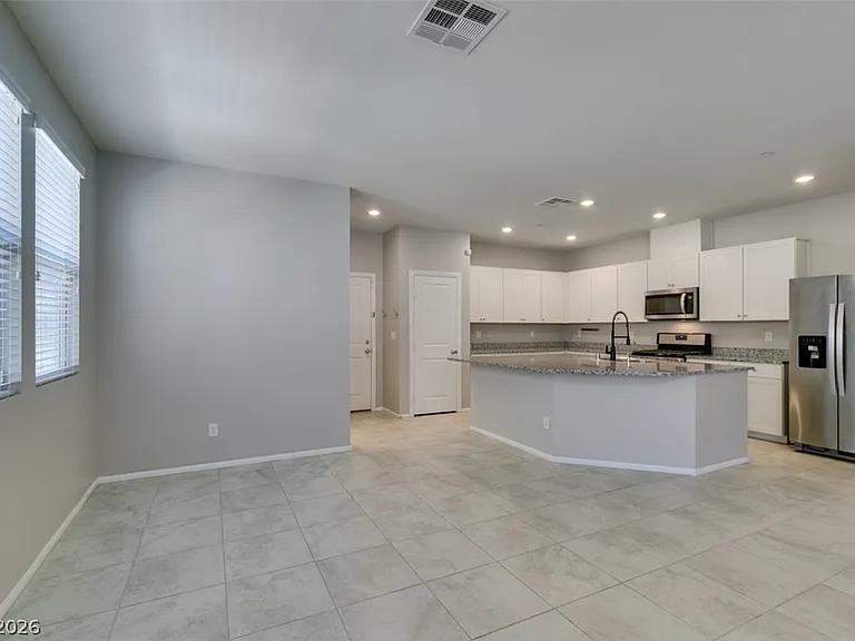 2864 Cabrillo Terrace St — Photo 17