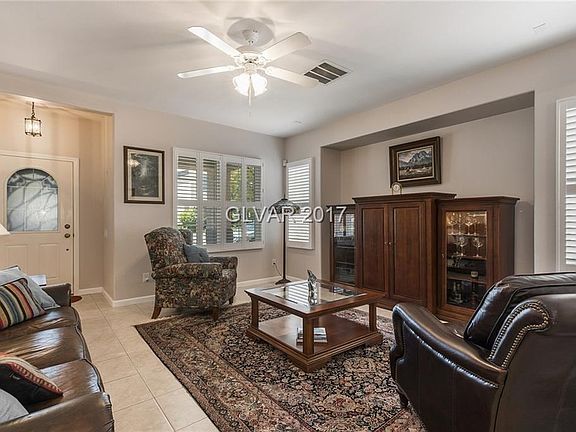 Spacious Family Room with Media Niche