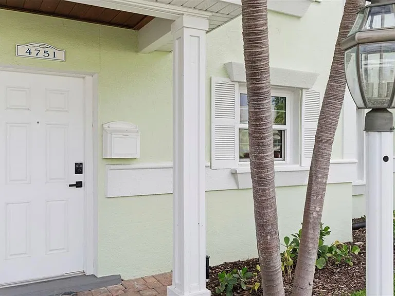 4751 Coquina Key Dr SE — Photo 2