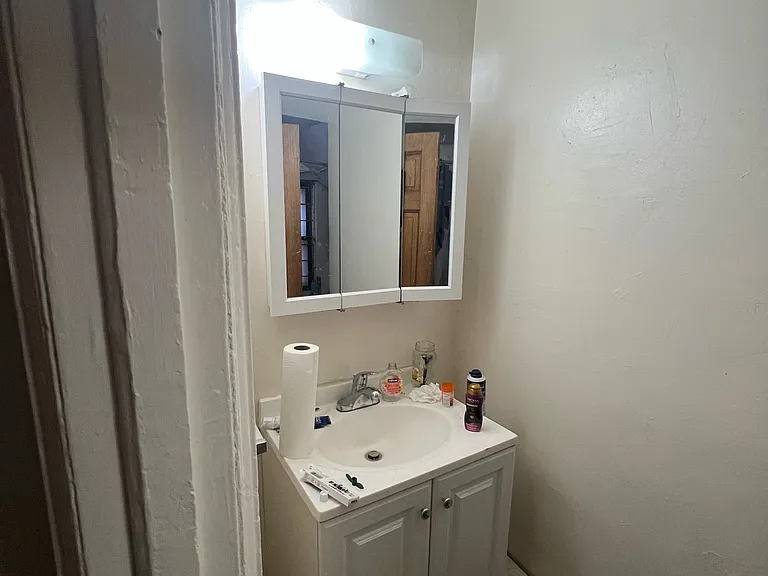 3315 Powelton Ave #1F — Photo 3