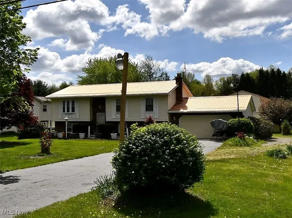 5641 Ridge Rd, Cortland, OH 44410