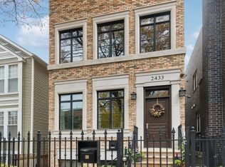 2433 N Marshfield Ave, Chicago, IL 60614