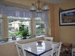 7 Roundtree Ct, Beacon, NY 12508