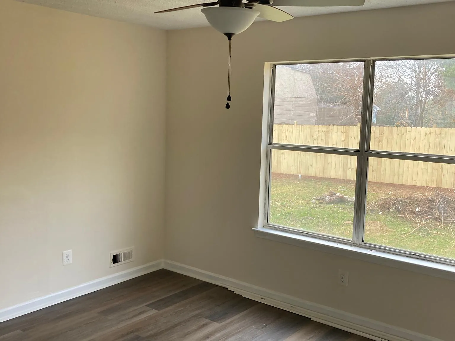 3 bed, 2.5 bath, 1526 sqft, $2,250 — Photo 4