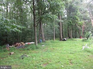 8 Cabin Ln, Shippensburg, PA 17257