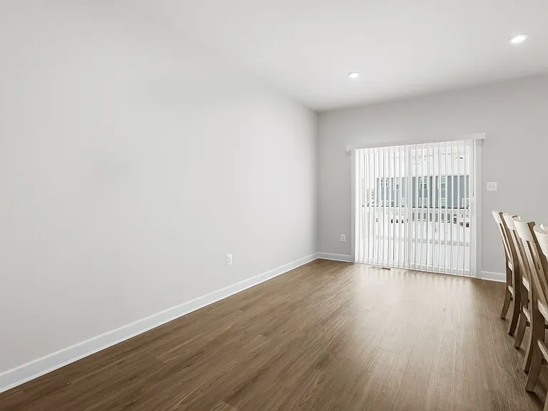 148 Fletcher Cir — Photo 14