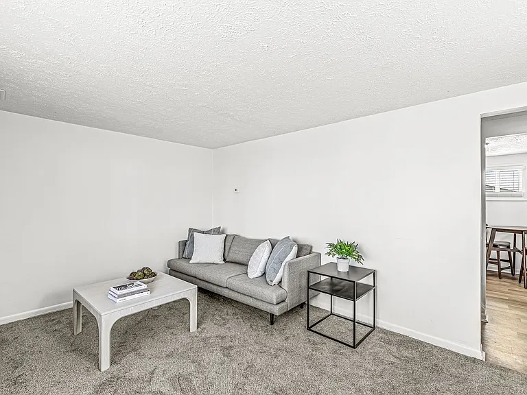 The Row Apartments — Photo 6