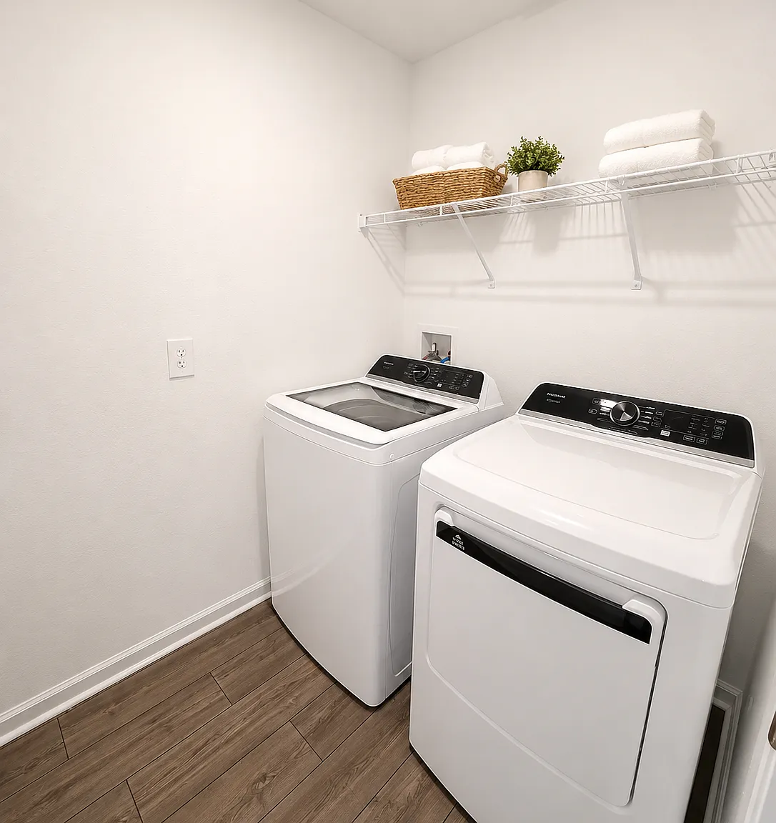 3 bed, 2.5 bath, 1765 sqft, $2,095 — Photo 4