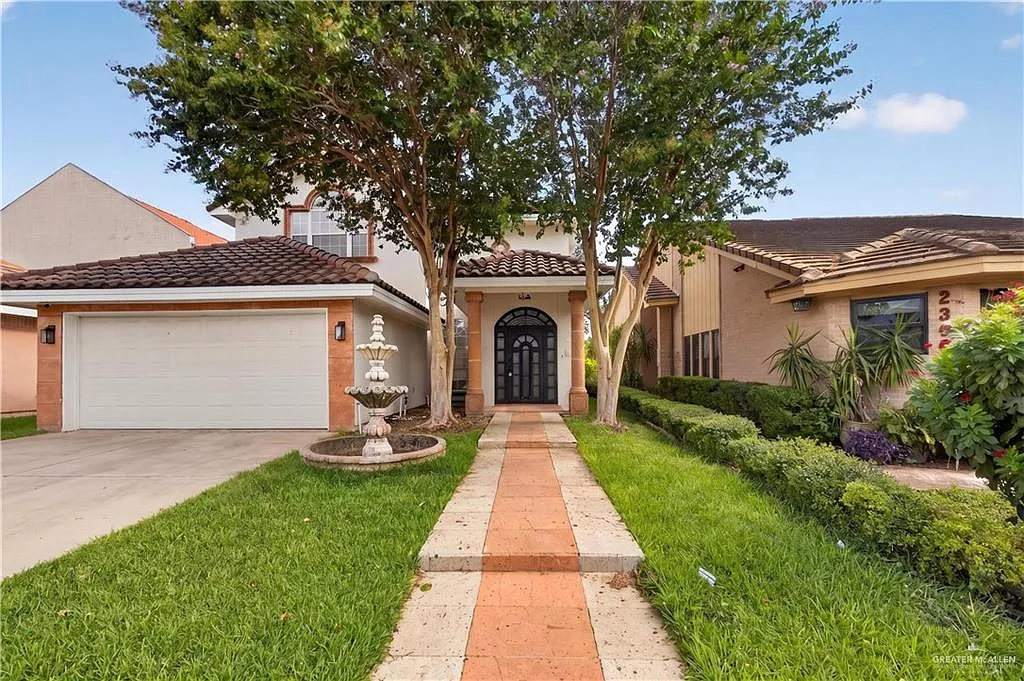 4 bed, 3.5 bath, 3270 sqft, $3,100 — Photo 3