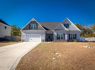 808 Tuscarora Trl, Jacksonville, NC 28546