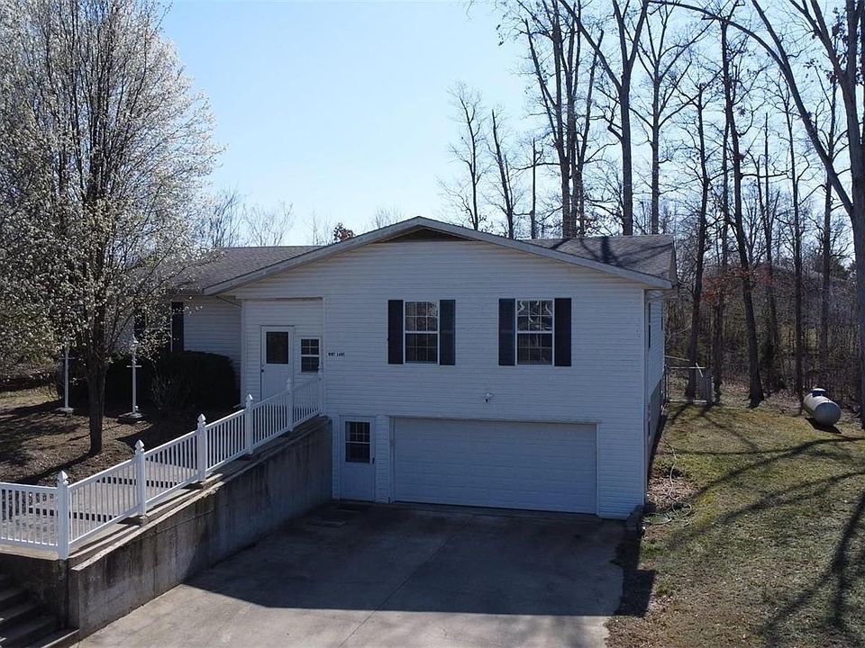 1st image of 185 Mint Ln