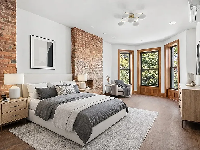 1137 Park Pl #PARLOR — Photo 10