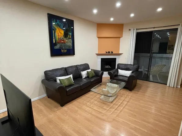 5400 Simpson Ave APT 4, Valley Village, CA 91607