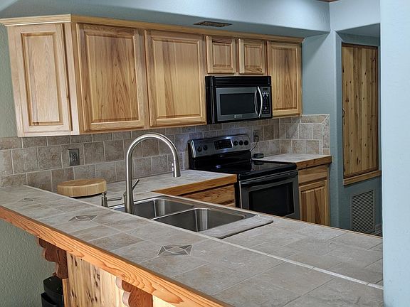 2nd image of 3127 Finsterwald Dr #1