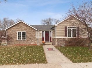 125 NW 2nd St, Earlham, IA 50072