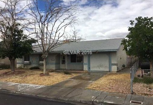 2nd image of 3745 Lone Oak St