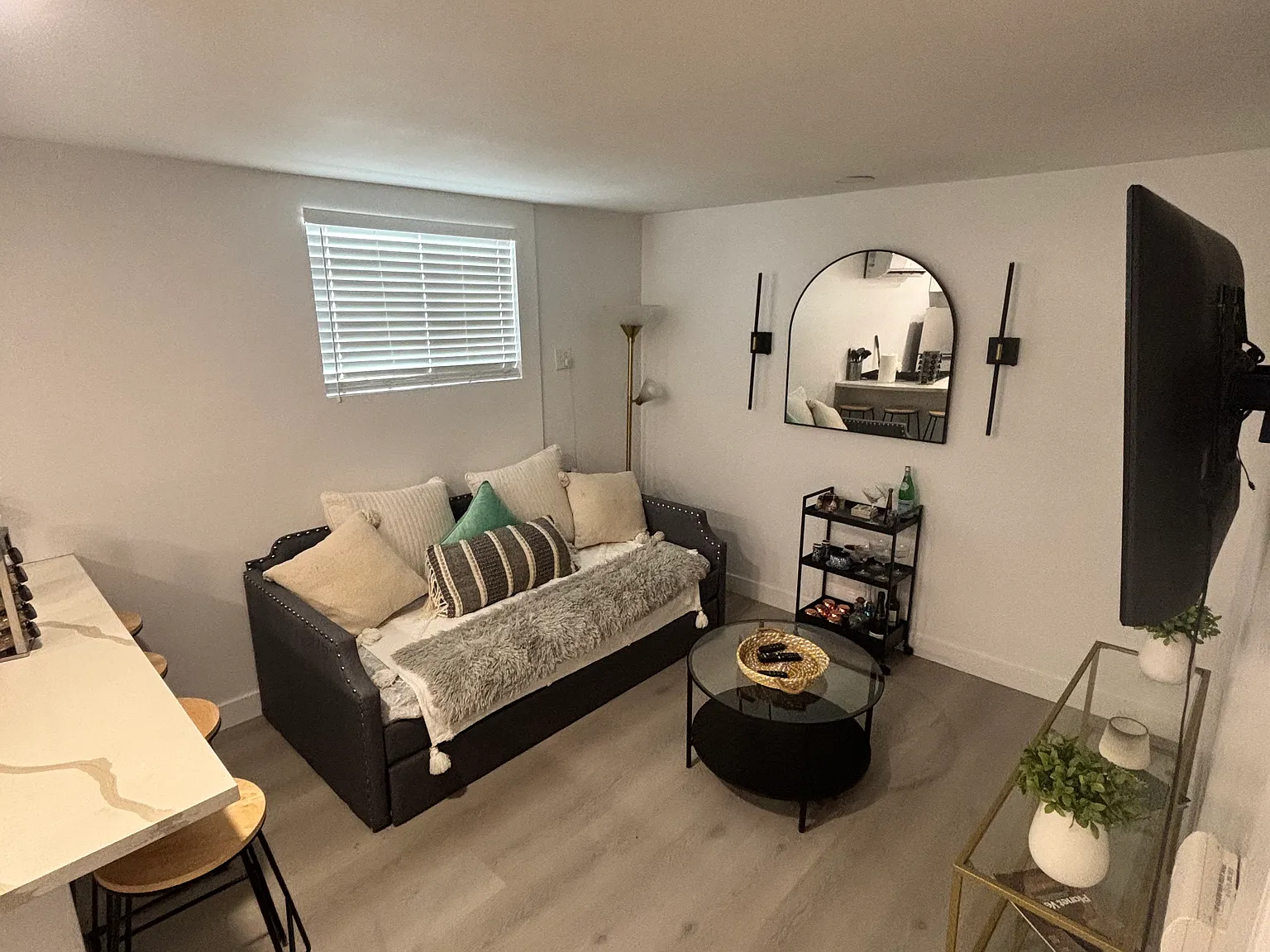 1 bed, 600 sqft, $2,390 — Photo 4
