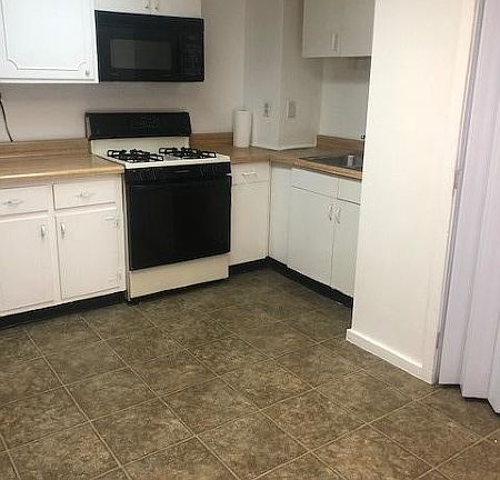 4th image of 241 E Central Ave