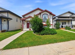 91 S Doherty Close, Red Deer, AB T4R 3G1