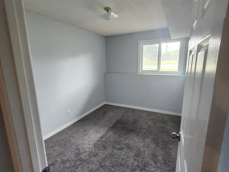 2603 Edmonton Trl NE — Photo 14