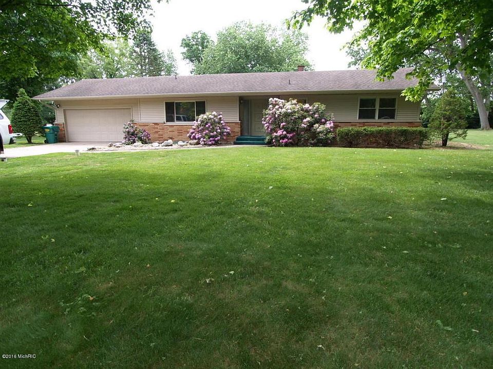 1st image of 26461 Hillview Dr