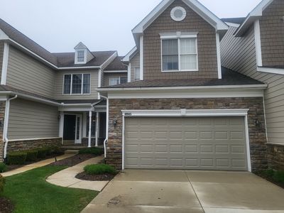 49945 Streamwood Dr #1, Novi, MI, 48374