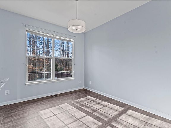 5th image of 4252 Normandy Ct