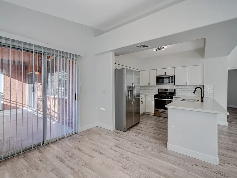 7717 Constanso Ave #204 — Photo 21