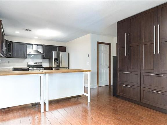 4th image of 2206 SE 16th St