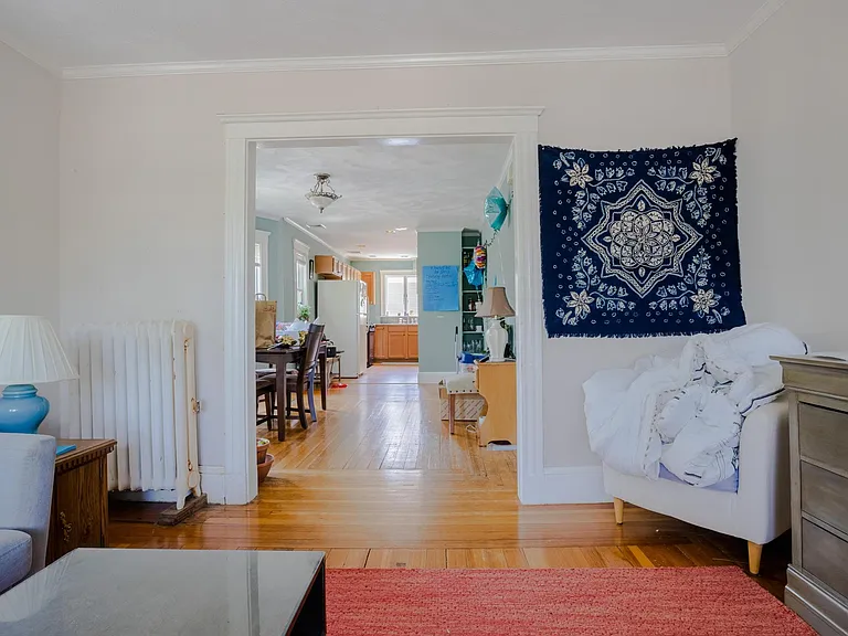 130 Capen St #130 — Photo 1