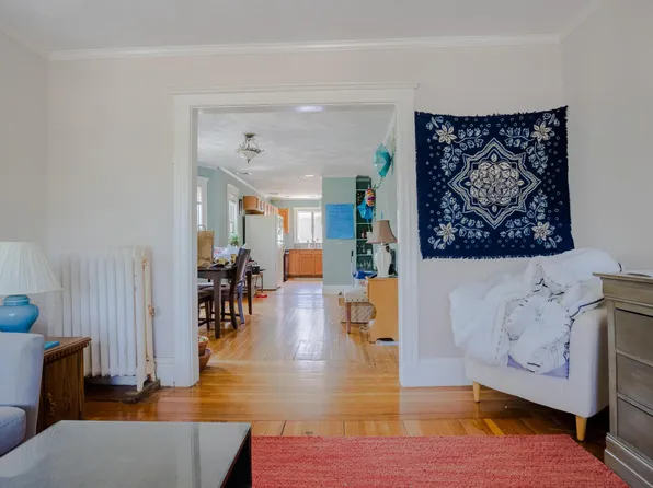 130 Capen St Unit 130, Medford, MA 02155