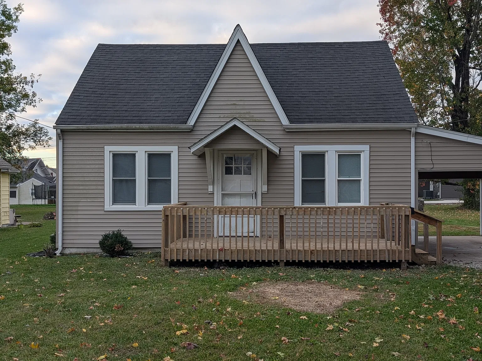 3 bed, 1272 sqft, $1,500 — Photo 1