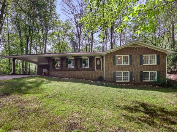 4730 Geneva Dr SW, Lilburn, GA 30047