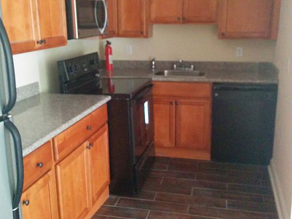 4th image of 1615 Governor Nicholls St APT 104