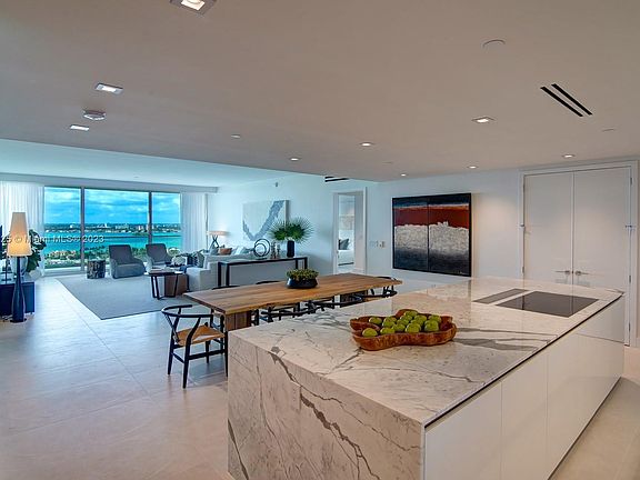 4th image of 10201 Collins Ave Unit 2607