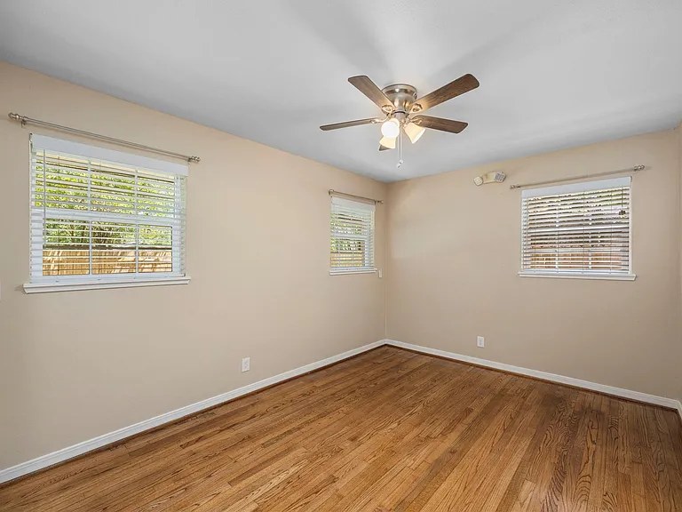 8303 Wilson St — Photo 18