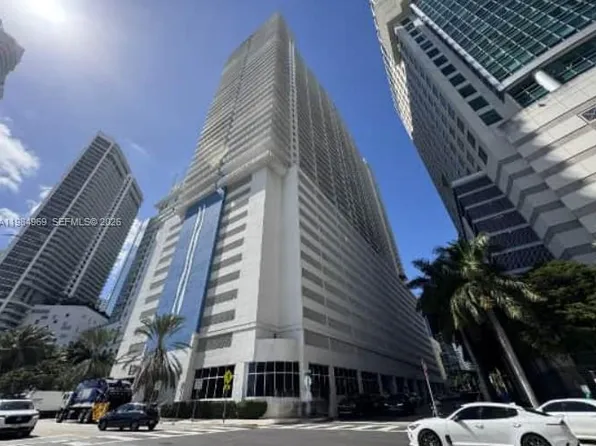 1200 Brickell Bay Dr APT 2618, Miami, FL 33131