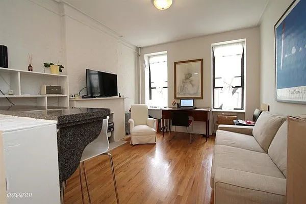 Rented by Corcoran | media 11