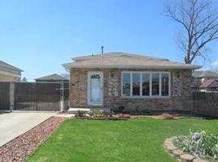 8432 S 78th Ct, Justice, IL 60458