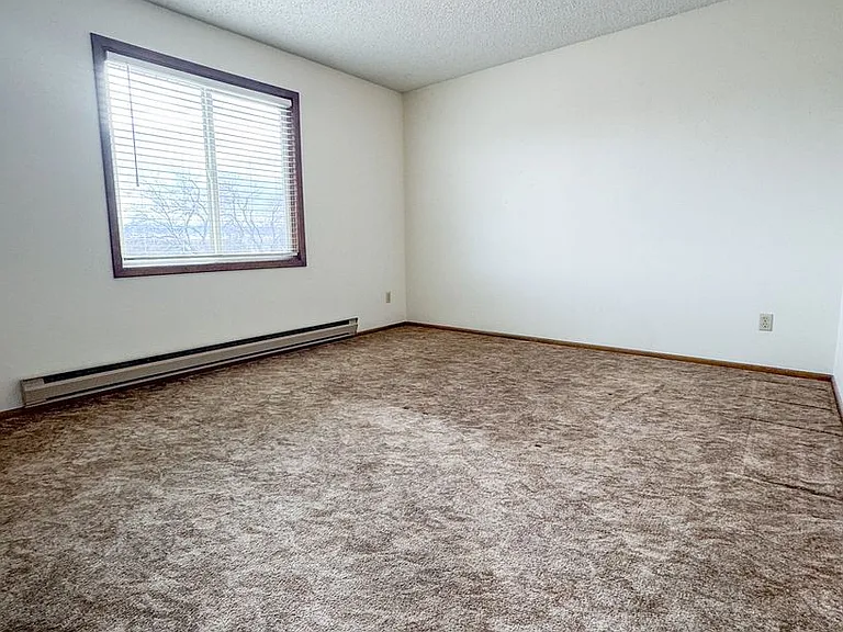 1341 Sugarview Dr — Photo 22