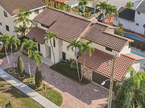 3rd image of 13740 SW 18th St