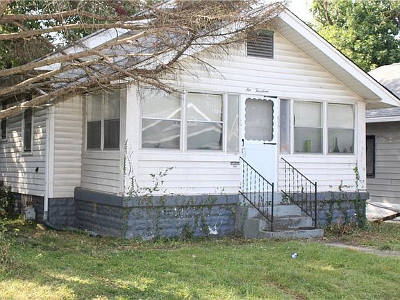 2nd image of 614 N Linwood Ave