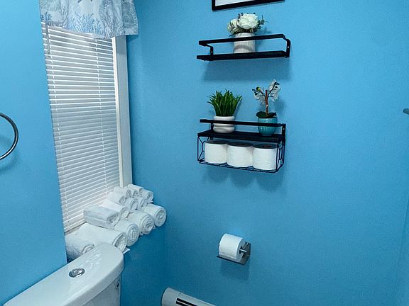 5th image of 27 Grant St #4