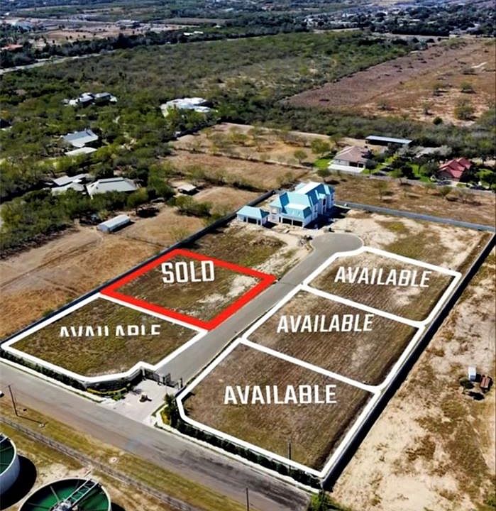 2nd image of 3601 S Monmack Rd