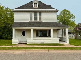 230 W Ridge St, Marquette, MI 49855